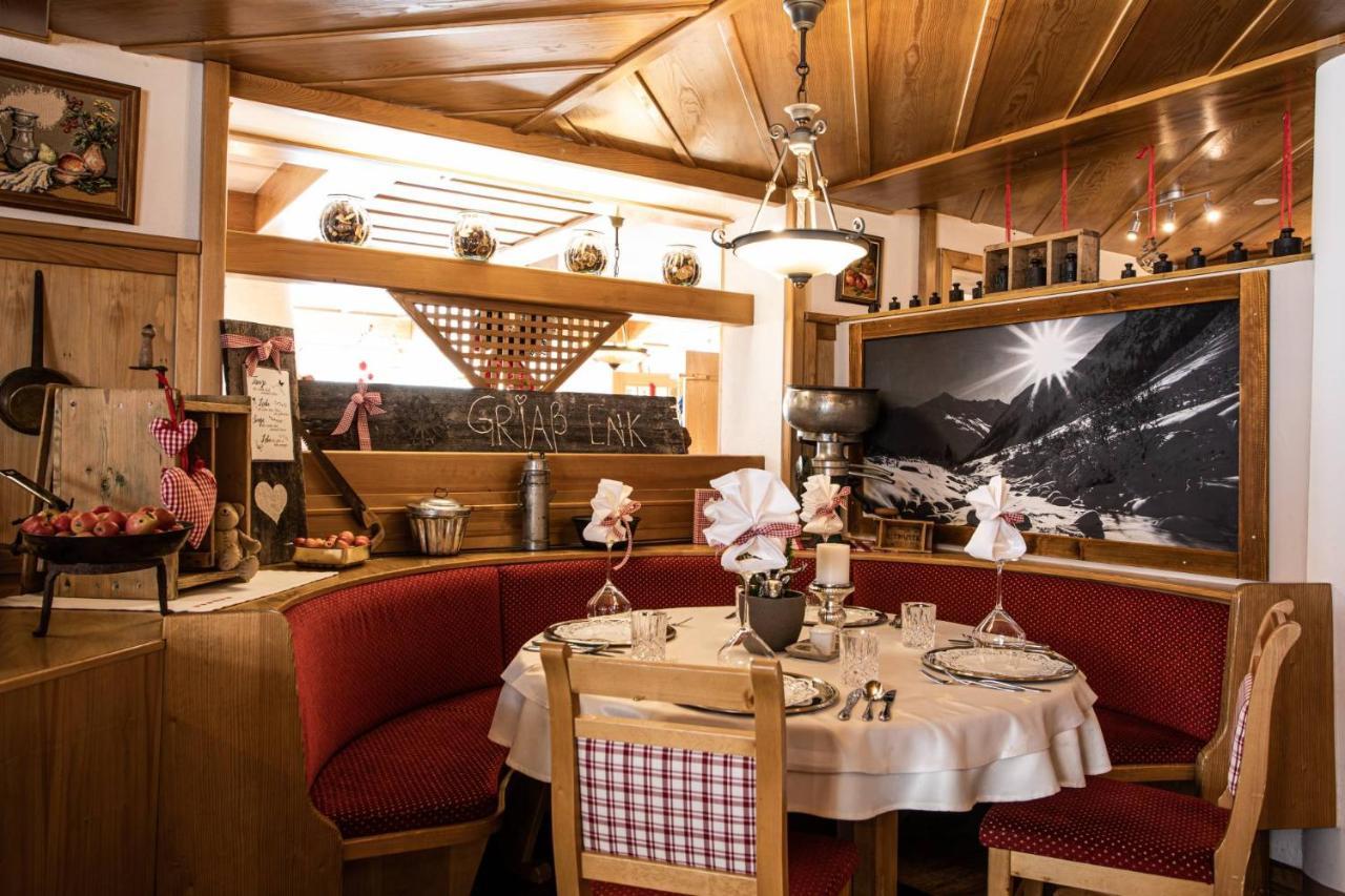 Hotel Bergland Superior Sankt Leonhard im Pitztal Exterior photo